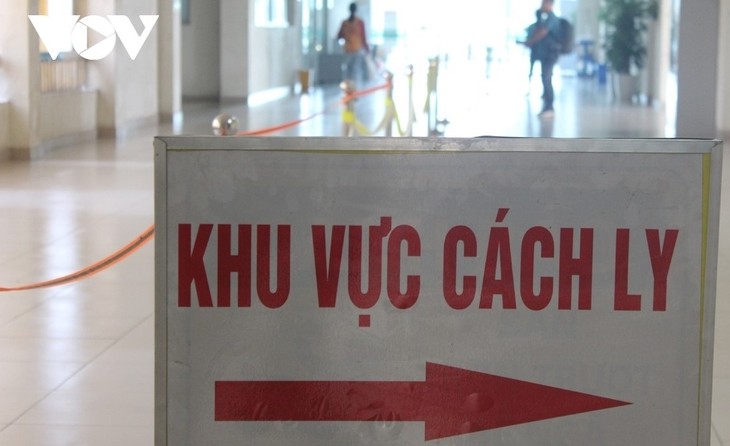 In Vietnam sind am Dienstag fast 3.000 neue COVID-19-Infiziente registriert worden - ảnh 1