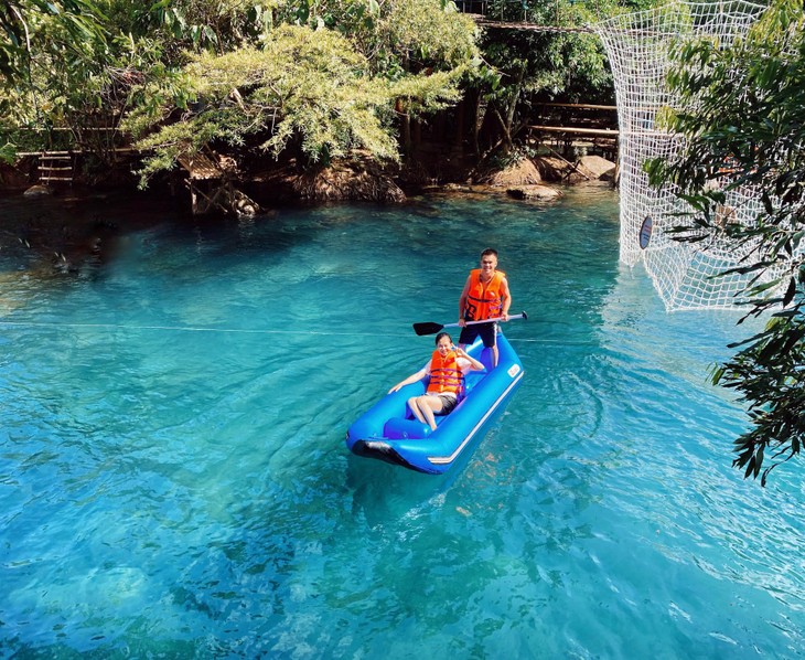 Quang Binh gehört zu den Reisezielen mit aufregendsten Seilrutschen in Asien - ảnh 1