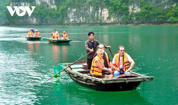 Mu Cang Chai und Halong-Bucht gehören zu den buntesten Reisezielen der Welt 2023 - ảnh 11