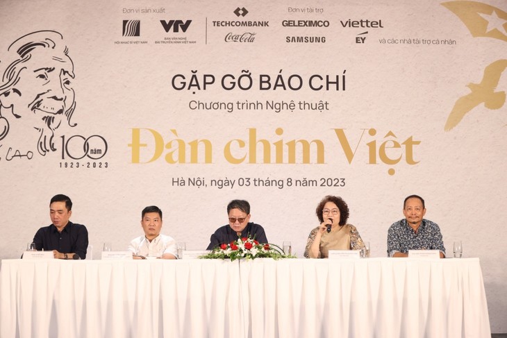 “Vietnamesischer Vogelschwarm“ zum 100. Geburtstag des Musikers Van Cao - ảnh 1