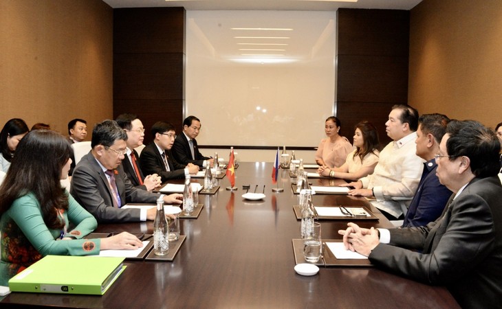 Vietnam und die Philippinen fördern Beziehungen vor allem in Wirtschaft, Handel und Investitionen - ảnh 1