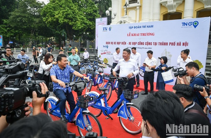Hanoi bietet öffentlichen Fahrradverleih  - ảnh 1