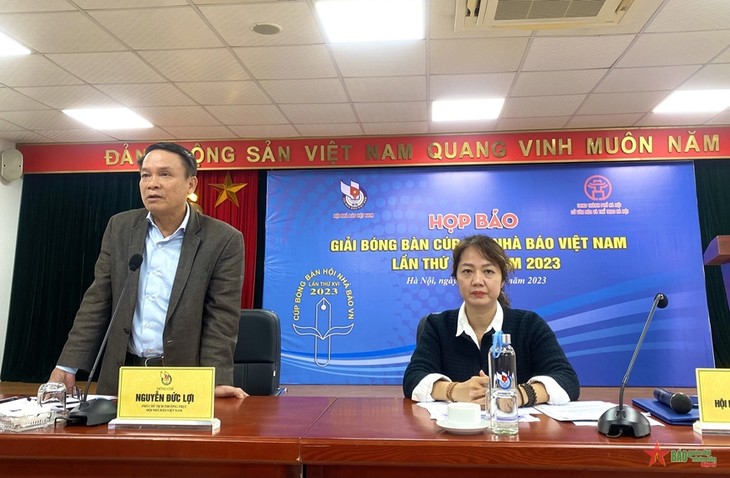 Fast 200 Sportler nehmen am Tischtennisturnier des Verbands der vietnamesischen Journalisten 2023 teil  - ảnh 1