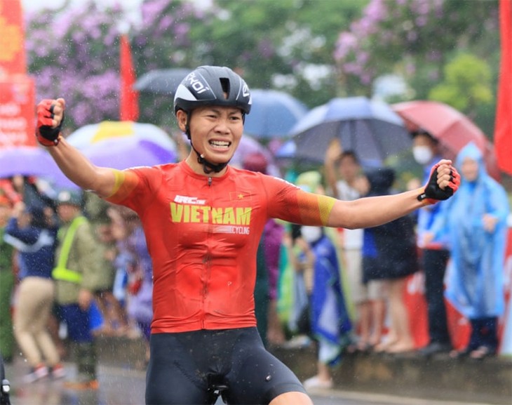 Radrennfahrerin Nguyen Thi That verliert das Gelbe Trikot in Thailand - ảnh 1