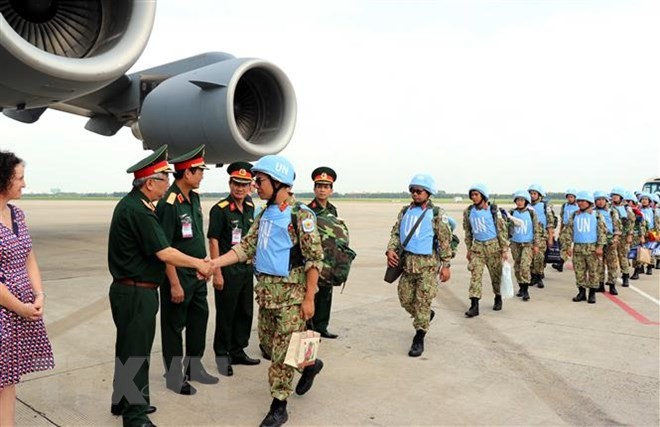 2명의 베트남 장교, 남수단 평화유지임무로 출발 - ảnh 1