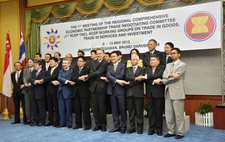 ASEAN+6 end first RCEP round of talks - ảnh 1
