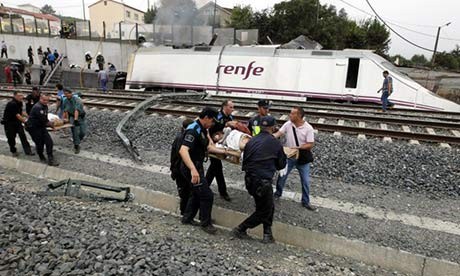 Train derailment in Spain kills 35 people - ảnh 1