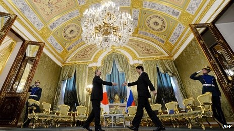 Russia, Japan agree to hold talks on their territorial dispute - ảnh 1