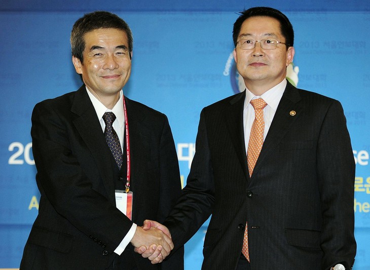 Japan, South Korea restart dialogues  - ảnh 1