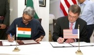 India-US ink deal to increase defense cooperation - ảnh 1