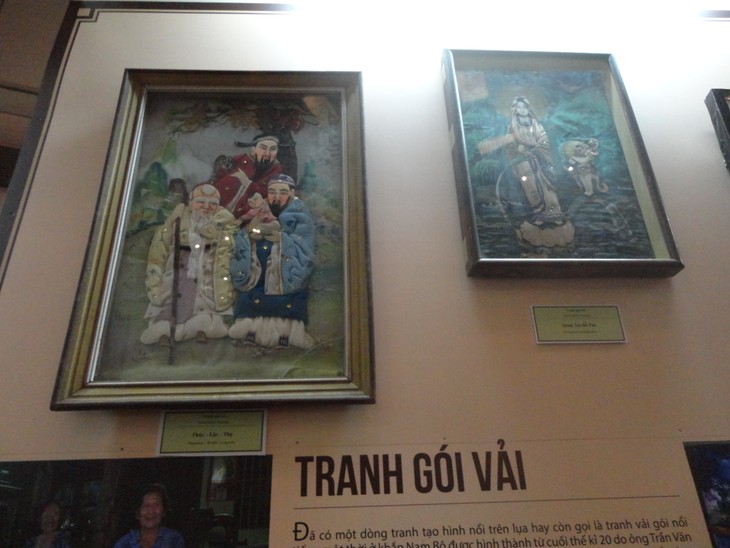 “12 typical kinds of Vietnamese folk paintings” exhibition  - ảnh 1