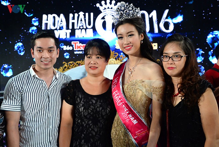 Vietnam beauty pageant 2016  - ảnh 9