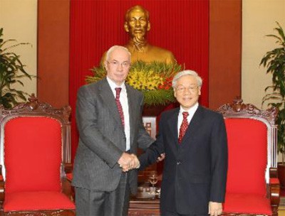 Premier ucraniano concluye visita a Vietnam - ảnh 1