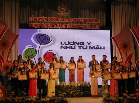Vietnam conmemora Día Nacional del Médico con actividades efectivas - ảnh 1