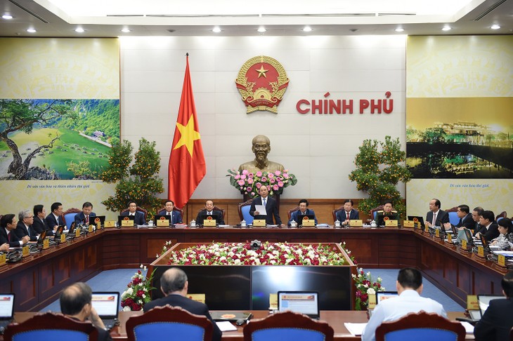 Gobierno vietnamita urge a renovaciones en todo el sistema político - ảnh 1