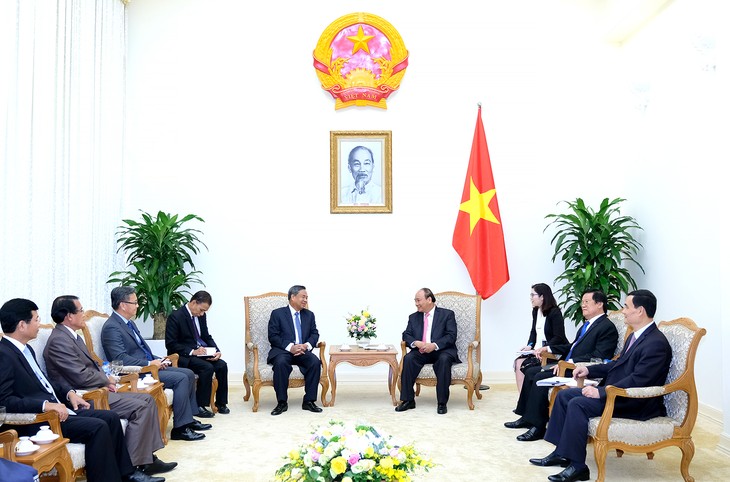 Vietnam y Laos fomentan cooperación en formación del personal - ảnh 1