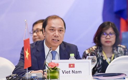 Vietnam respalda la consolidación de la cooperación entre Asean y sus socios - ảnh 1