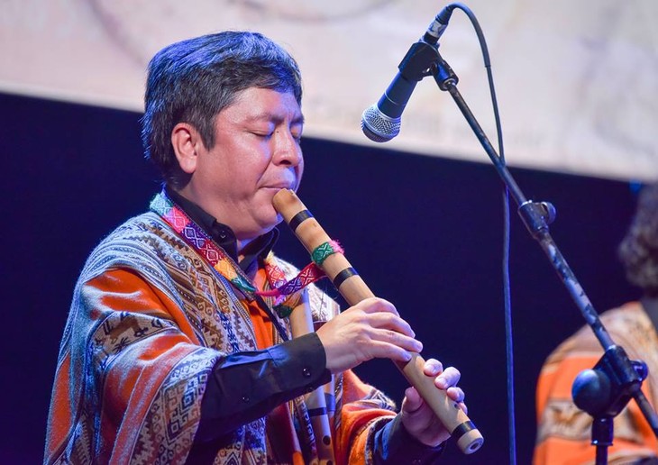 La música folclórica de Perú conquista al público de Hanói - ảnh 2