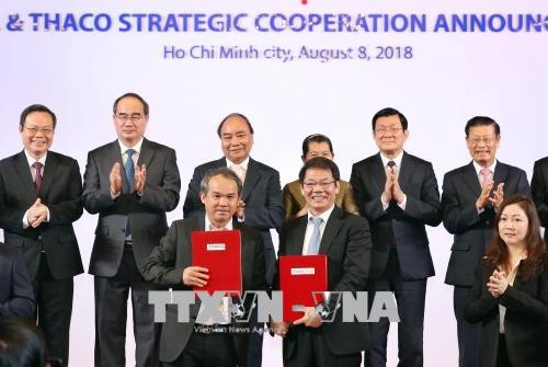 Premier de Vietnam alienta a las empresas a cooperar para modernizar la agricultura - ảnh 1