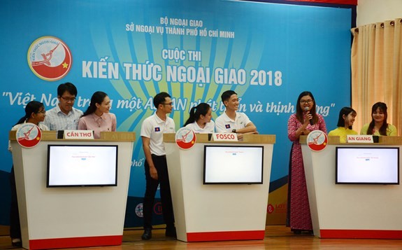 Celebran concurso sobre la Asean para diplomáticos sureños vietnamitas - ảnh 1
