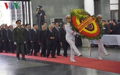 Efectúan acto fúnebre en memoria del presidente vietnamita Tran Dai Quang - ảnh 2