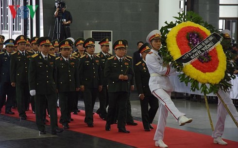 Efectúan acto fúnebre en memoria del presidente vietnamita Tran Dai Quang - ảnh 9