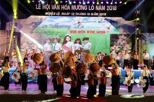 Inauguran Semana de la Cultura y Turismo de Muong Lo 2018 - ảnh 1