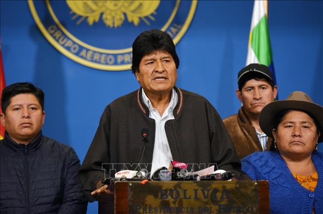 Evo Morales renuncia a la presidencia de Bolivia - ảnh 1