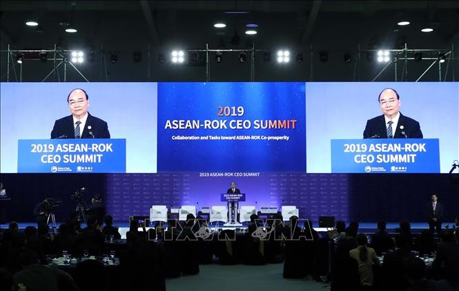 Vietnam participa en  Cumbre de Directores Ejecutivos Asean-Corea del Sur - ảnh 1