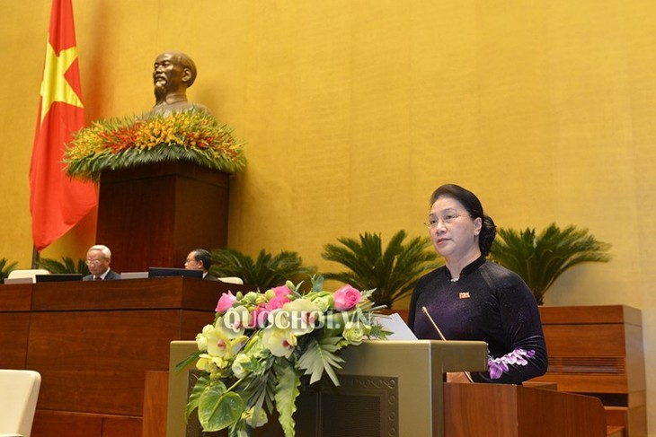 Octavo período de sesiones del Parlamento vietnamita finaliza con éxito - ảnh 1