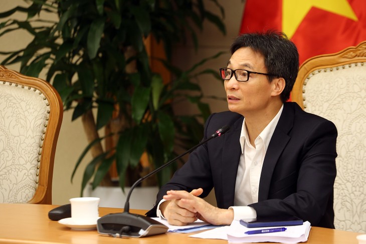 Recopilan opiniones de expertos vietnamitas para perfeccionar documentos del XIII Congreso Partidista - ảnh 1
