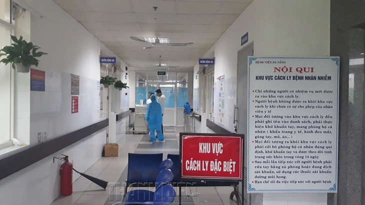 Vietnam cumple estrictamente el aislamiento y la prevención del contagio de covid-19 en los centros médicos - ảnh 1