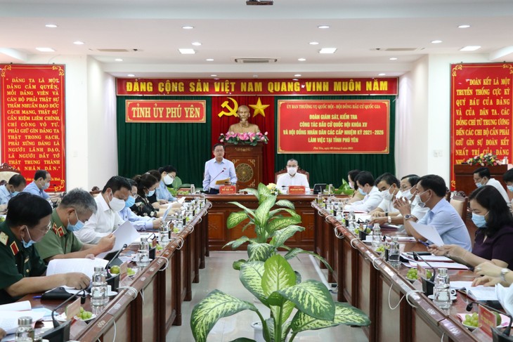Vicejefes del Parlamento revisan los preparativos para las elecciones legislativas en Son La y Phu Yen - ảnh 1