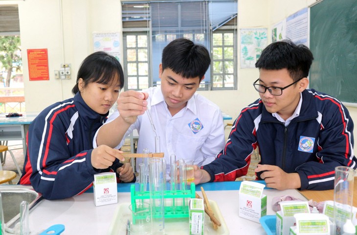Jóvenes de Quang Ninh en la vanguardia en el desarrollo científico-tecnológico - ảnh 1