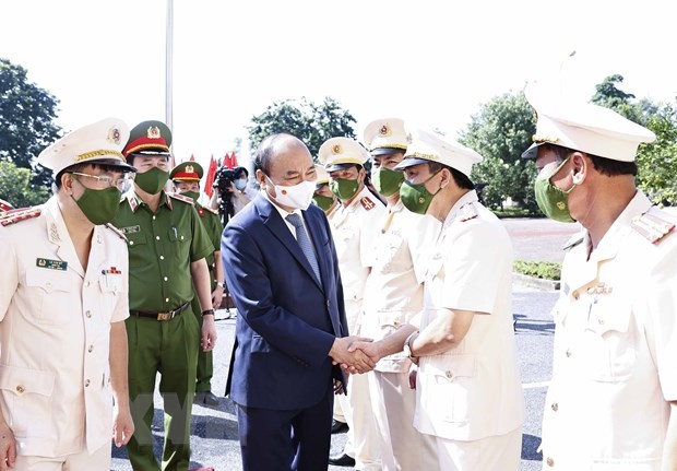 Presidente vietnamita revisa la ejecución de amnistía en cárcel de Bac Giang - ảnh 1