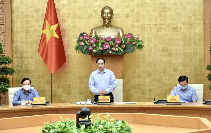 Vietnam se esfuerza por lograr pronto el objetivo de contener la pandemia de covid-19 - ảnh 1