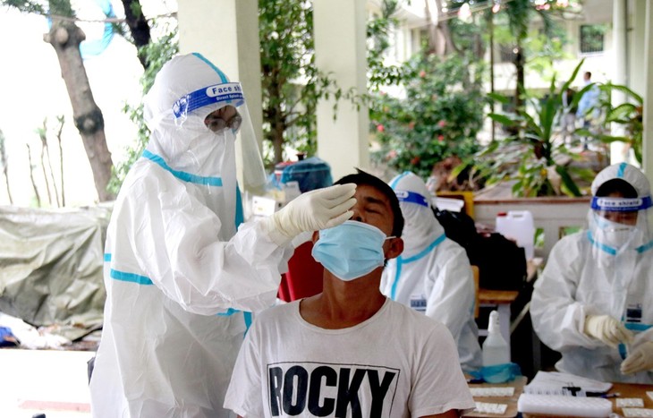 Otros más de 10 mil pacientes del covid-19 recuperados en Vietnam - ảnh 1
