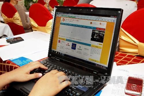 Publican Informe sobre Recursos de Internet de Vietnam 2021 - ảnh 1