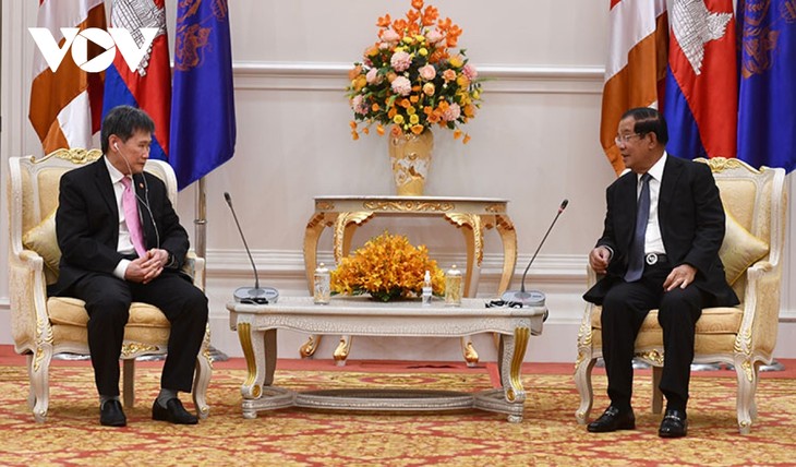 Premier de Camboya se reúne con el secretario general de la ASEAN para debatir asuntos regionales - ảnh 1