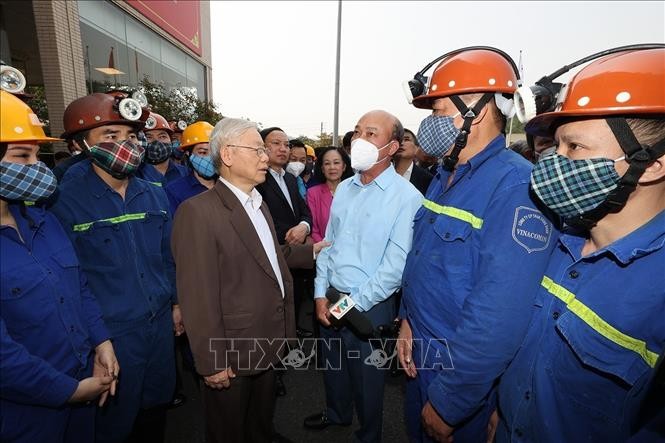 Secretario general del Partido Comunista de Vietnam realiza una visita de trabajo a Quang Ninh - ảnh 2