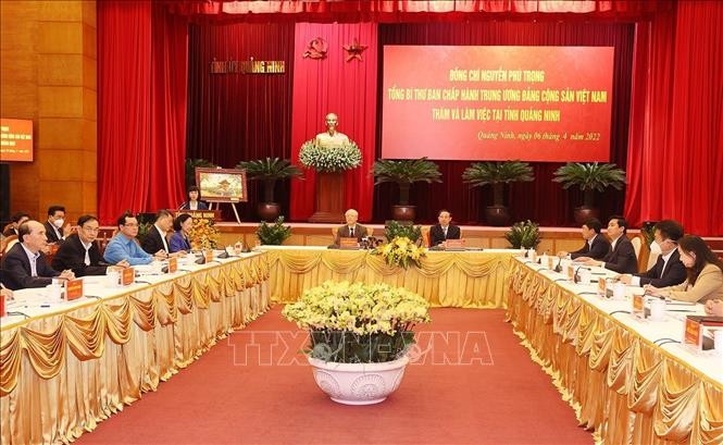 Secretario general del Partido Comunista de Vietnam realiza una visita de trabajo a Quang Ninh - ảnh 1