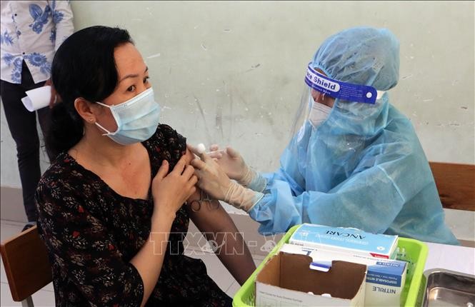 Vietnam registra más de 24,6 mil nuevos casos de covid-19 en las últimas 24 horas - ảnh 1