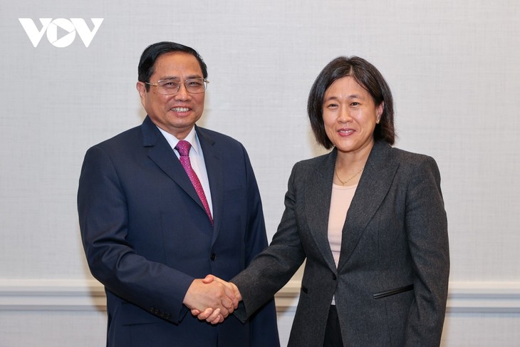 Primer ministro de Vietnam se reúne con la representante comercial de Estados Unidos - ảnh 1