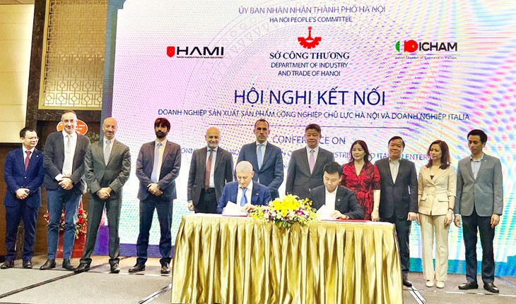 Promueven la conexión entre las industrias claves de Hanói con empresas italianas - ảnh 1