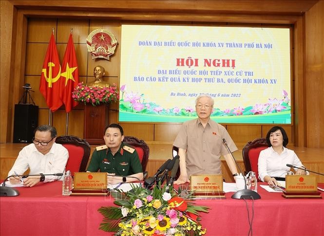 El máximo líder político de Vietnam se reúne con electores de Hanói - ảnh 1