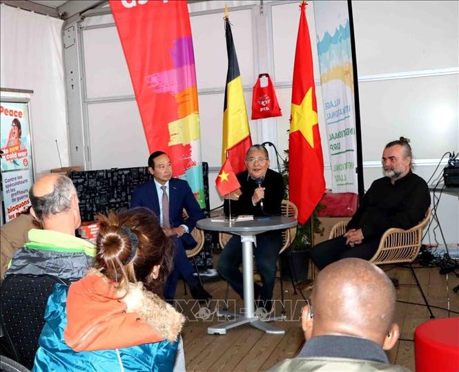 Festival Manifesta (Solidaridad) en Bélgica honra al presidente Ho Chi Minh - ảnh 1