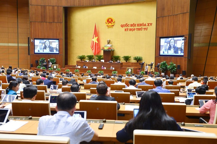 Asamblea Nacional de Vietnam debate cuatro proyectos de ley - ảnh 1