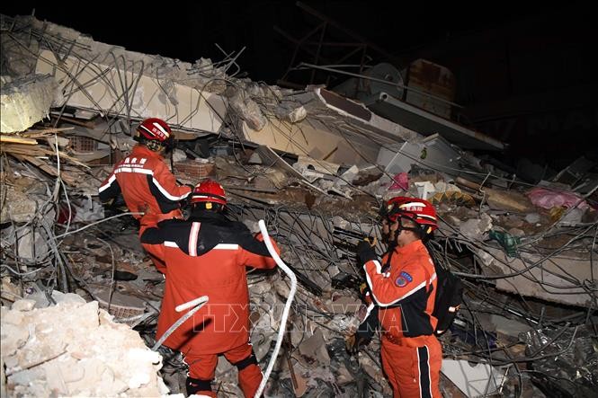 Presidente turco anuncia plan de reconstrucción tras terremotos - ảnh 1