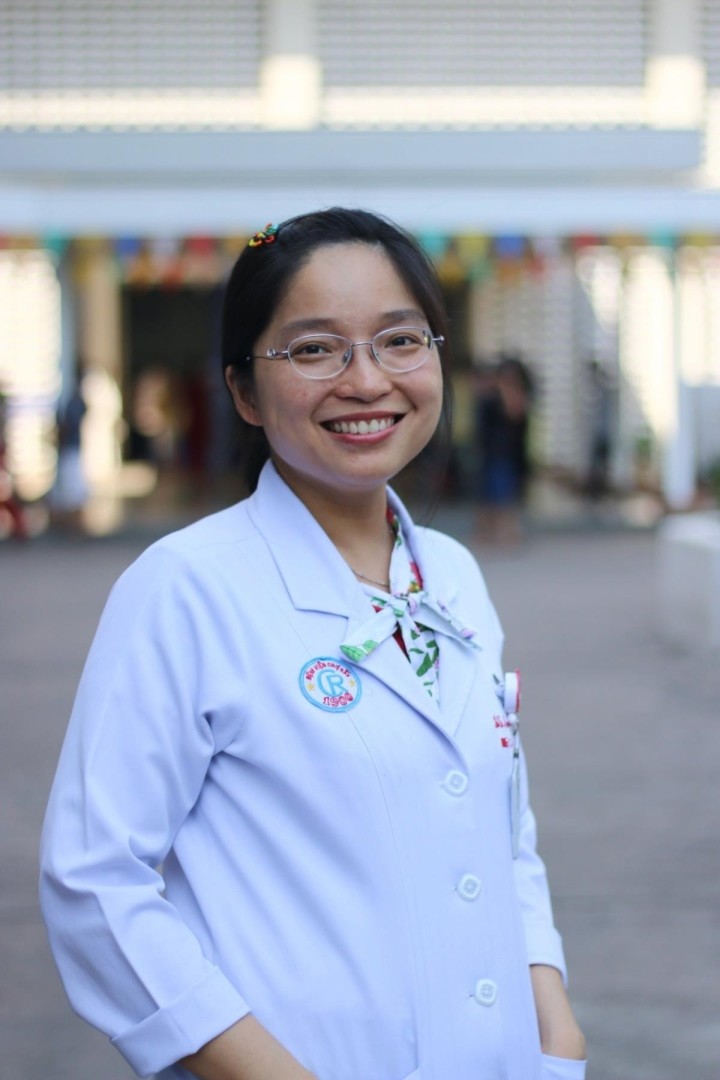 Tran Thi Mai Linh, “la rosa de acero” de la neurocirugía en Vietnam - ảnh 1