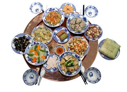  La última comida del año lunar, un rasgo cultural de los hanoyenses  - ảnh 2